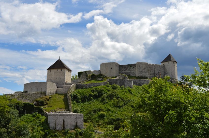  Tvrđava u Tešnju, jedna od najvećih tvrđava u BiH