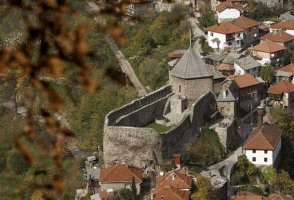  Bedemi Vranduka – stoljetna kapija Zenice snimljena iz zraka