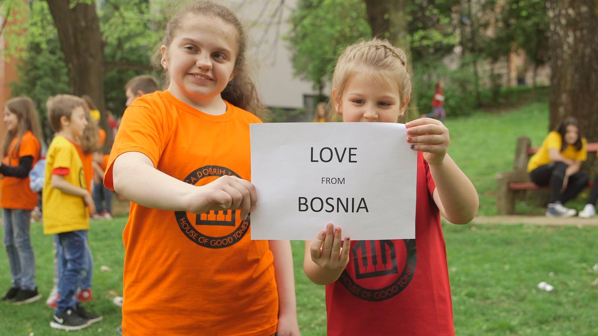  Poruka o ljubavi i prijateljstvu djece iz Srebrenice