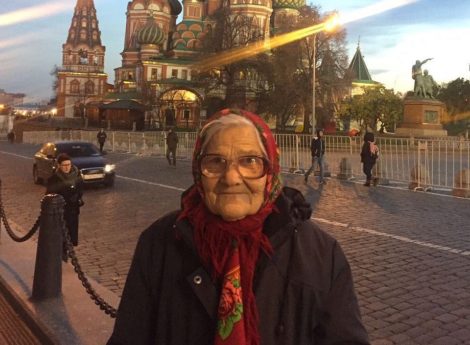  Ruska baka ima 90 godina i sama putuje svijetom