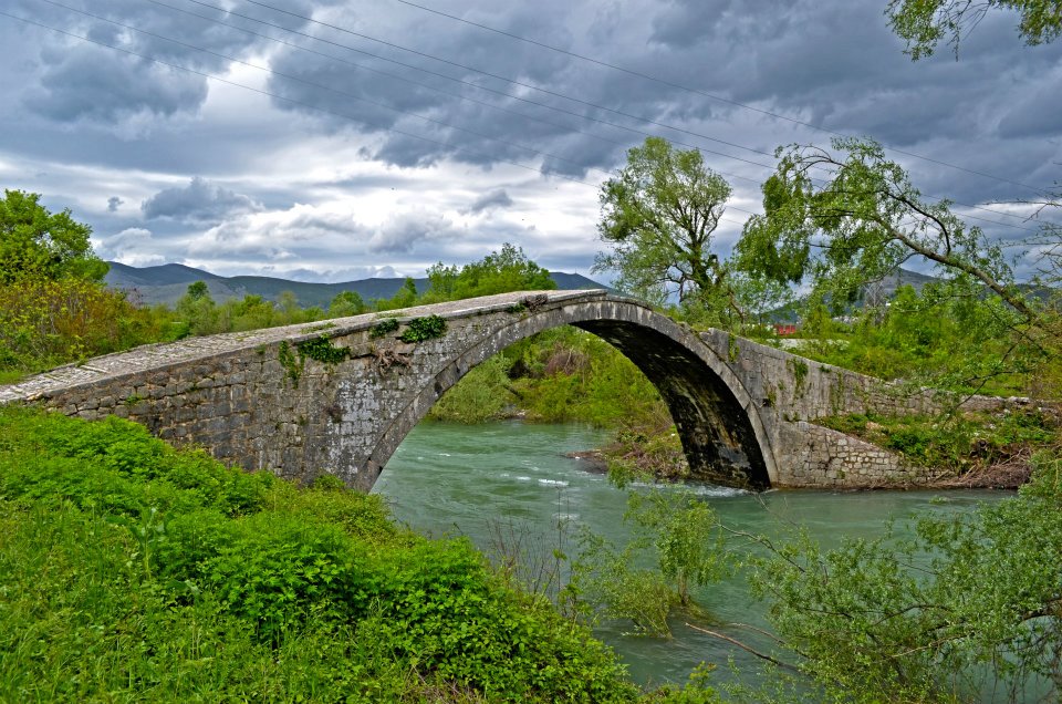  Mustaj-begov most, najstariji u Bosni i Hercegovini