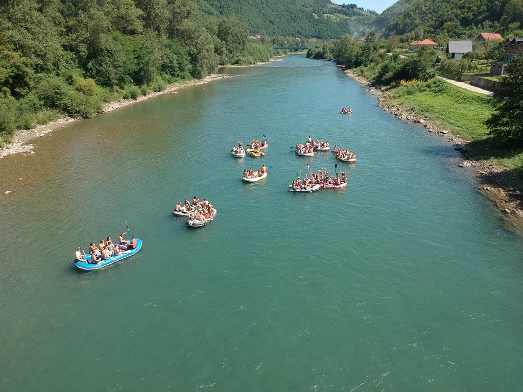  Hvale vrijedno: Mladi održali Eko-Drinsku regatu i čistili obale Drine