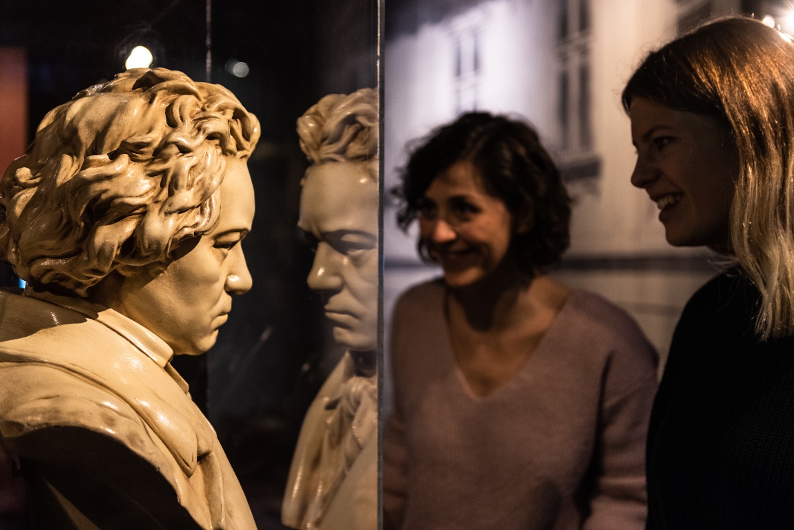  Priča o Beethovenovoj kosi i ženama koje su ga mecenatski podržavale