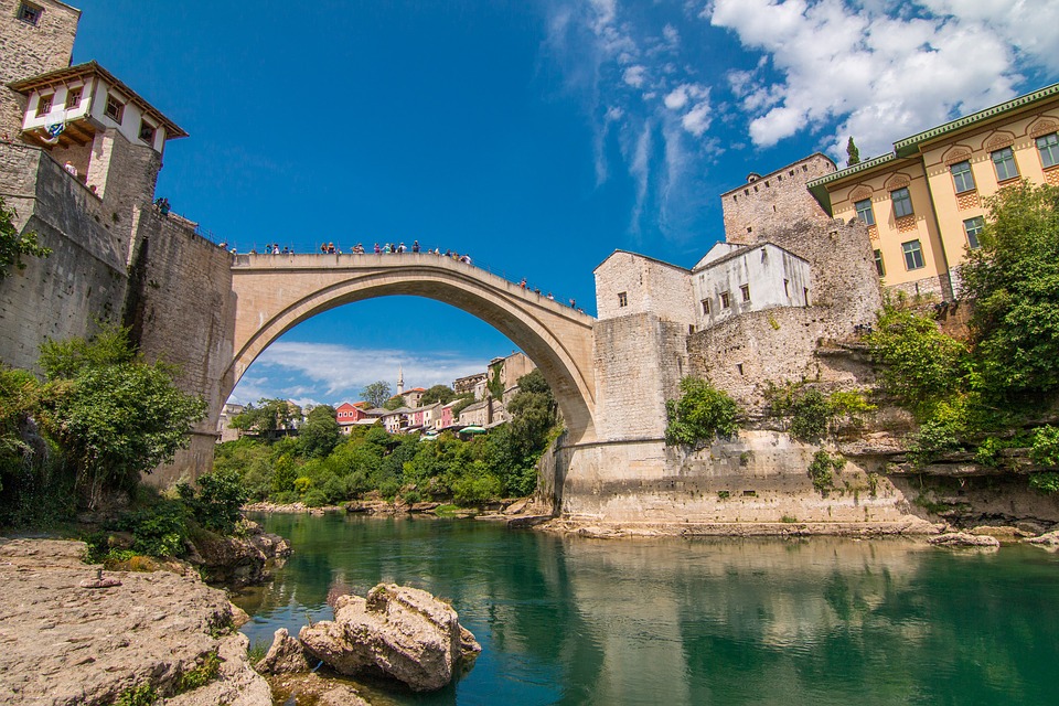  Stari most u Mostaru Španci proglasili 4. najnevjerovatnijim mostom Evrope