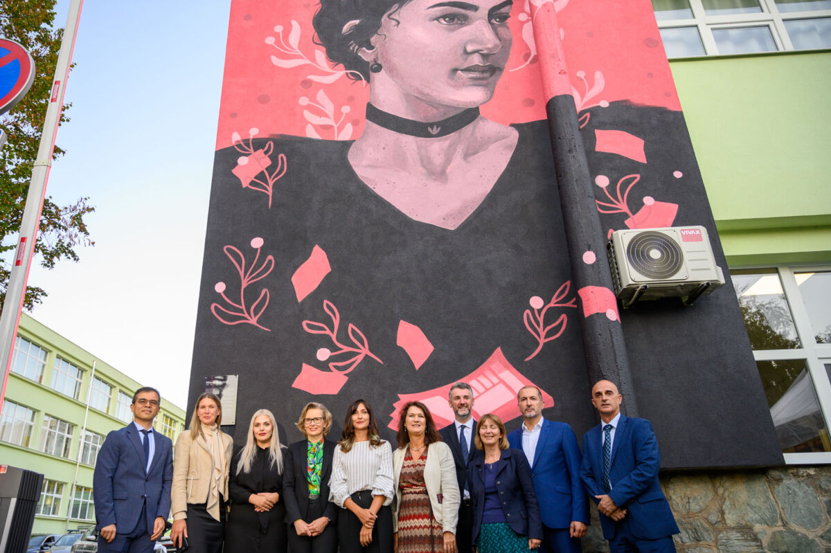  U Sarajevu otkriven mural prve bh. novinarke i urednice
