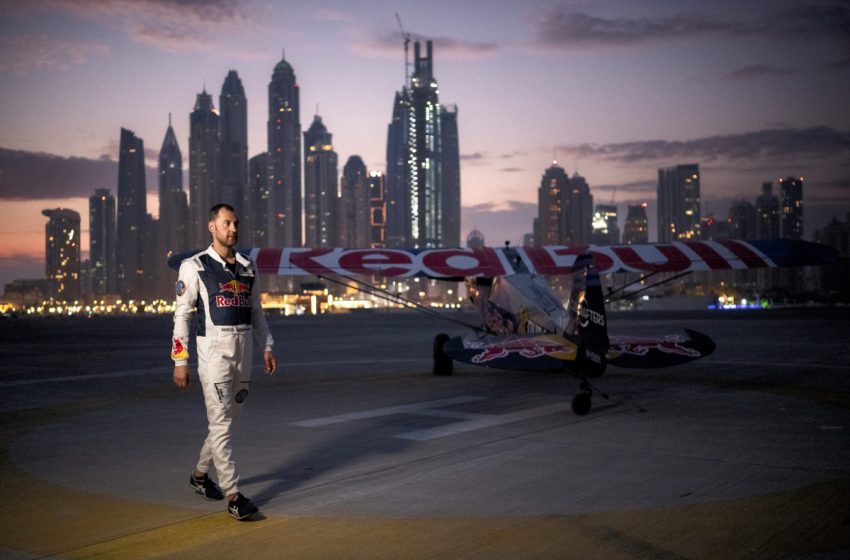  Pilot spustio avion na heliodrom Burj Al Arab Jumeirah hotela